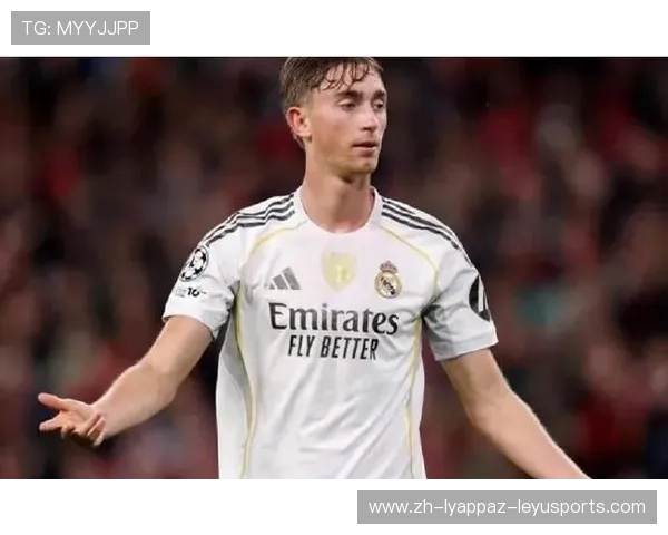 赫伊森参与马德里德比赛前反歧视活动合影引热议你来干啥成焦点